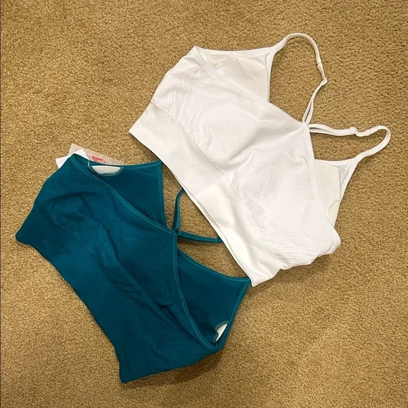 NWT Women's White and Teal Seamless Bras - Picture 4 of 4